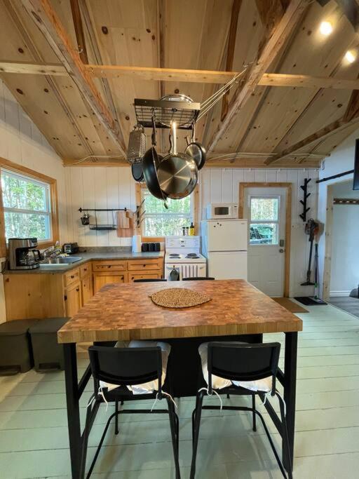 Leland'S Lakehouse Wolfville Εξωτερικό φωτογραφία